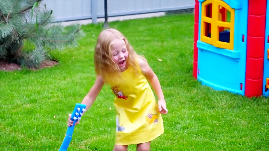 ماجراهای ناستیا و بابایی - قسمت 113 - بازی ناستیا و بابایی با وسایل موسیقی